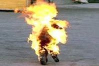 تاجر يشعل النيران في أبنائه الأربعة بالوراق