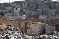 "العشوائيات".. صداع في رأس بني سويف