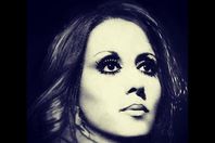 حكم قضائي بتغريم المطربة فيروز مليون دولار