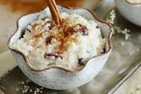 بودنج الأرز بالتمر