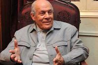 الدكتور عاصم الدسوقى أستاذ التاريخ الحديث