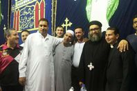 بالصور..قبطي يقيم إفطارا جماعيا للمسلمين بشبرا الخيمة

