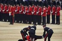 اغماء الحرس الملكى