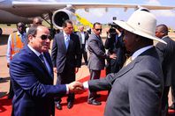 وصول السيسي لأوغندا