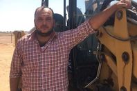 عامل مصرى ينقذ سعوديين