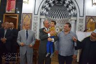 محافظ البحر الأحمر والطفل