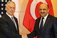 وزير الدفاع التركي يلتقي نظيره الأمريكي في بروكسل