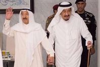 أمير الكويت يغادر السعودية