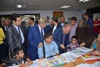 النمنم أثناء الافتتاح