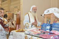 الانبا بولا يترأس صلاة قداس خاص لطلبة الثانوية العامه بكنيسة مارجرجس بطنطا