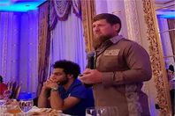 صلاح مع الرئيس الشيشاني