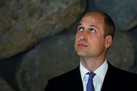 شاهد ماذا فعل الأمير وليام بنصب المحرقة بإسرائيل