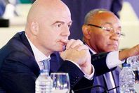 رئيس الفيفا واحمد احمد