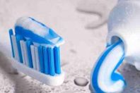 معجون الأسنان