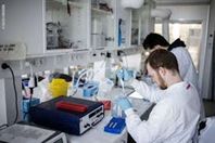 بشرى عالمية.. شركة أمريكية تعلن موعد طرح دواء كورونا