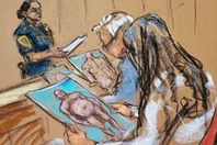 تفاصيل صادمة عن «متحرش هوليود» حول تشوه عضوه التناسلي 
