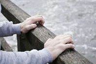 مفاجأة.. شاب يكتشف سلبية عينته بعد إقدامه على الانتحار بسبب كورونا