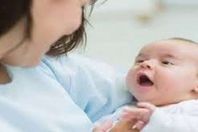 تلد فجأة دون علمها بالحمل