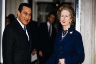 «مبارك» يرفض إملاءات وزير بريطاني وينهي حواره معه