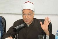 الدكتور محمد عبد الفضيل القوصي وزير الأوقاف الأسبق
