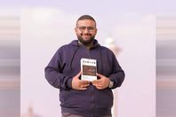 الروائي الشاب أحمد مدحت