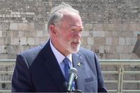 thumbs_b_c_4196596927ec01364f9d0c2ed8cebf73