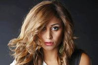 دينا الشربيني تدفع ثمن شائعة زواجها من الهضبة