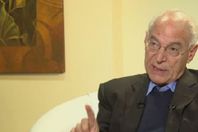 فاروق الباز: إصلاح الأوضاع يبدأ بالتعليم ثم الصحة