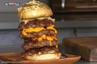 شطيرة "برجر" من الذهب بـ62 دولار