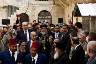 الكنيسة تبرر زيارة تواضروس للقدس: موقفنا ثابت لم يتغير