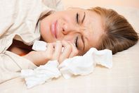 بشرى سارة.. البكاء يجعلك تعيشين في أرقى فنادق العالم