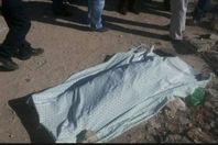 العثور على جثة شاب ملقاة بالطريق بطامية