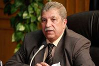 محافظ الإسماعيلية يناقش إنشاء مجموعة من المشروعات التنموية