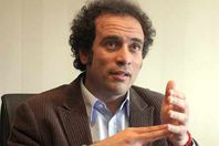 عمرو حمزاوى: انتظروا المزيد من "القمع" 