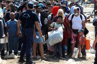 مدينة تركية مستعدة لاستقبال لاجئين يونانيين