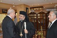 سفير الفاتيكان مع محافظ أسوان