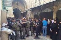 قوات الاحتلال تمنع مرور الفلسطينيين