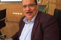 الدكتور أحمد زكى عميد كلية التجارة