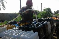 عزبة الحفناوي بالبحيرة بدون مياه