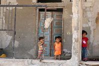 اطفال من الغوطة ارشيفية