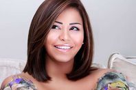 الفنانة شيرين