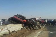 20 مصابًا في حادث تصادم على الطريق الصحراوي بأسوان