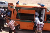 مقتل سيدة في تفريق مظاهرة