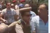 القبض علي سائق ميكروباص" طلع لسانه" لقوات الأمن بالدقهلية