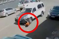 ميكروباص يدهس مواطن