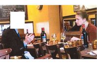 بوتينا مع مسؤول روسي