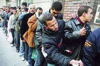 مواطنين على سفر