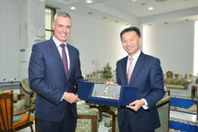 مصر للطيران مع جيفرى