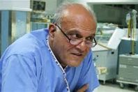 مجدى يعقوب أستاذ جراحة القلب