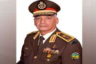 الفريق محمد زكي وزير الدفاع